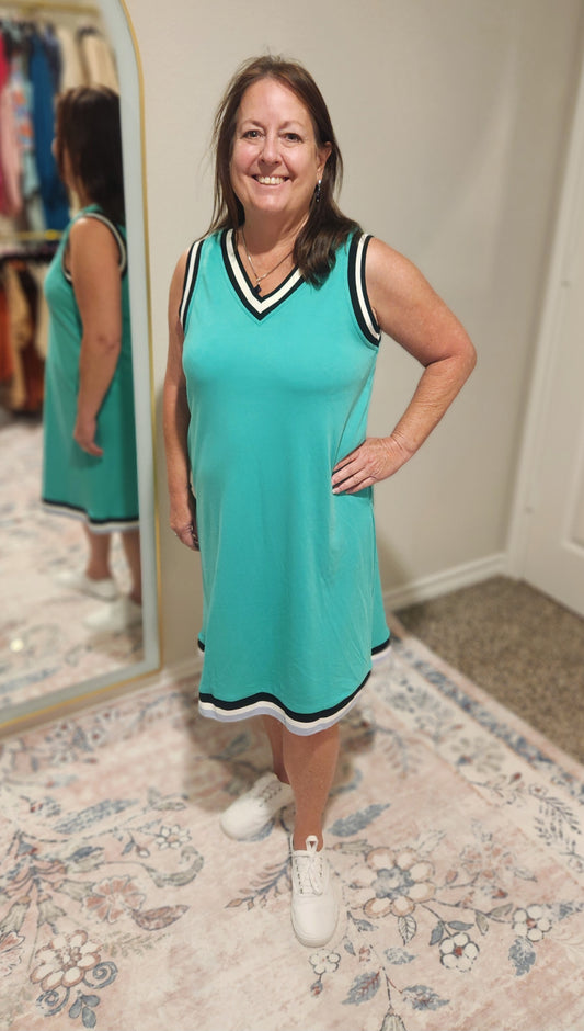 Green Contrast Trim V-Neck Dress