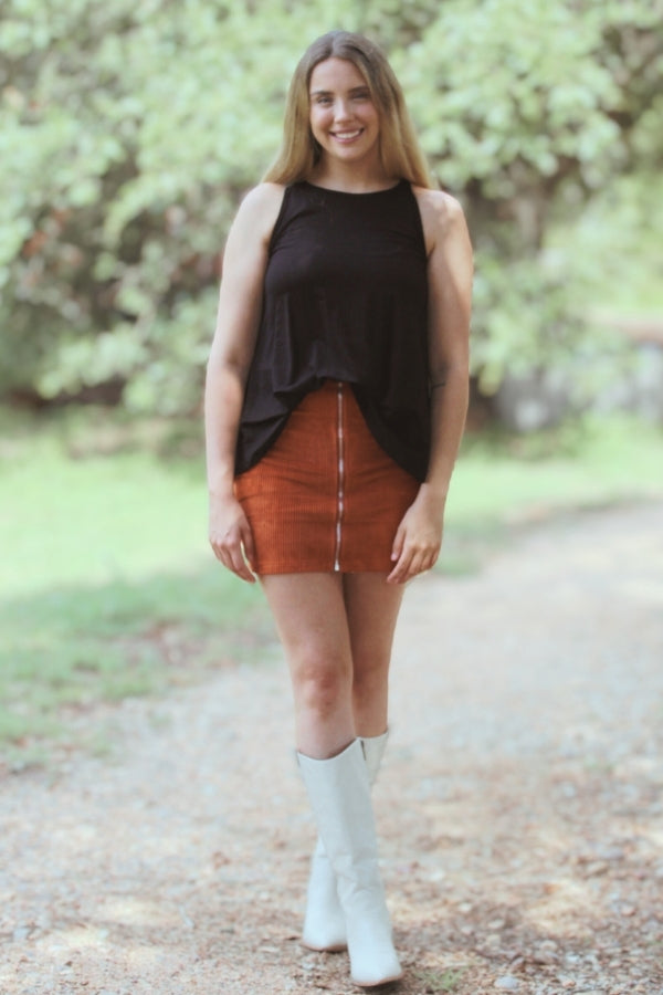BLACK FLIRT A LITTLE TANK TOP