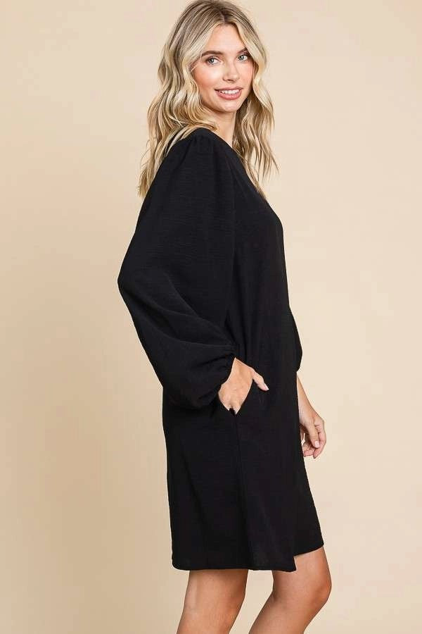 ROUND NECK POET SLEEVE SHIFT DRESS-BLACK