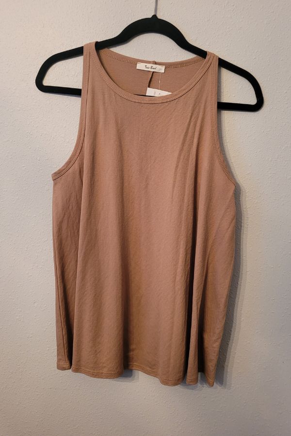 MOCHA FLIRT A LITTLE TANK TOP