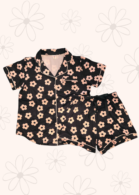 Black and White Daisy Pajama Set